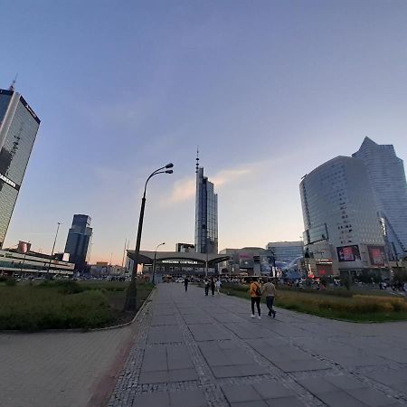 Centrum Zlote Tarasy Metro Rondo Onz Balkon Apartment Warsaw Exterior photo